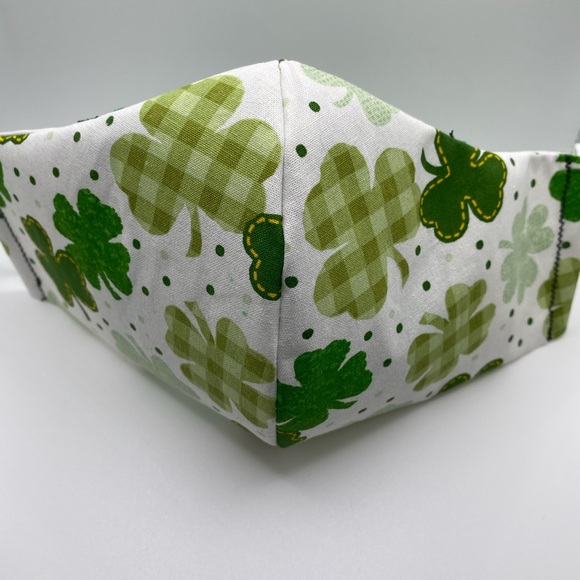 Lucky Clover Mask With Filter Included - Picture 4 of 7